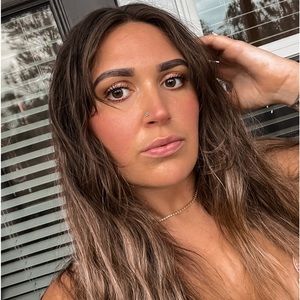 Meet your Posher, Alexa